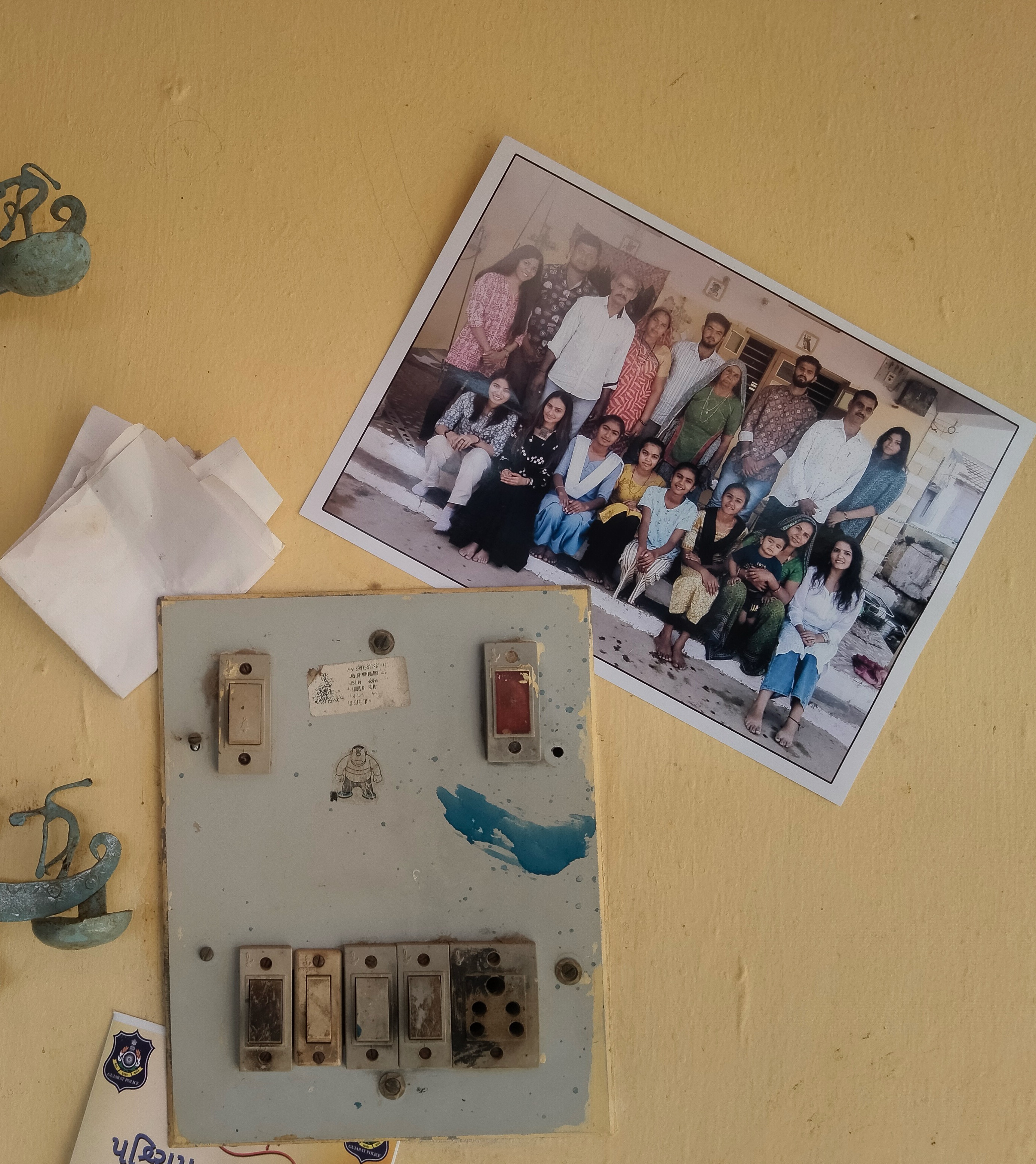 A wall photograph from a craft cluster field context